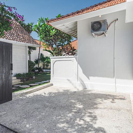 Green Garden Seminyak Villa ภายนอก รูปภาพ